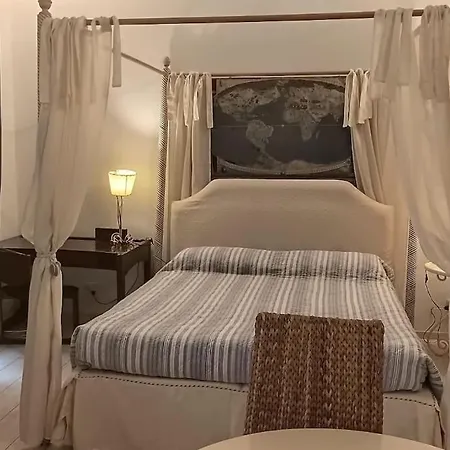 Paola Colosseum Iii Apartment
