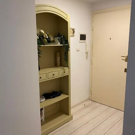 Paola Colosseum Iii *